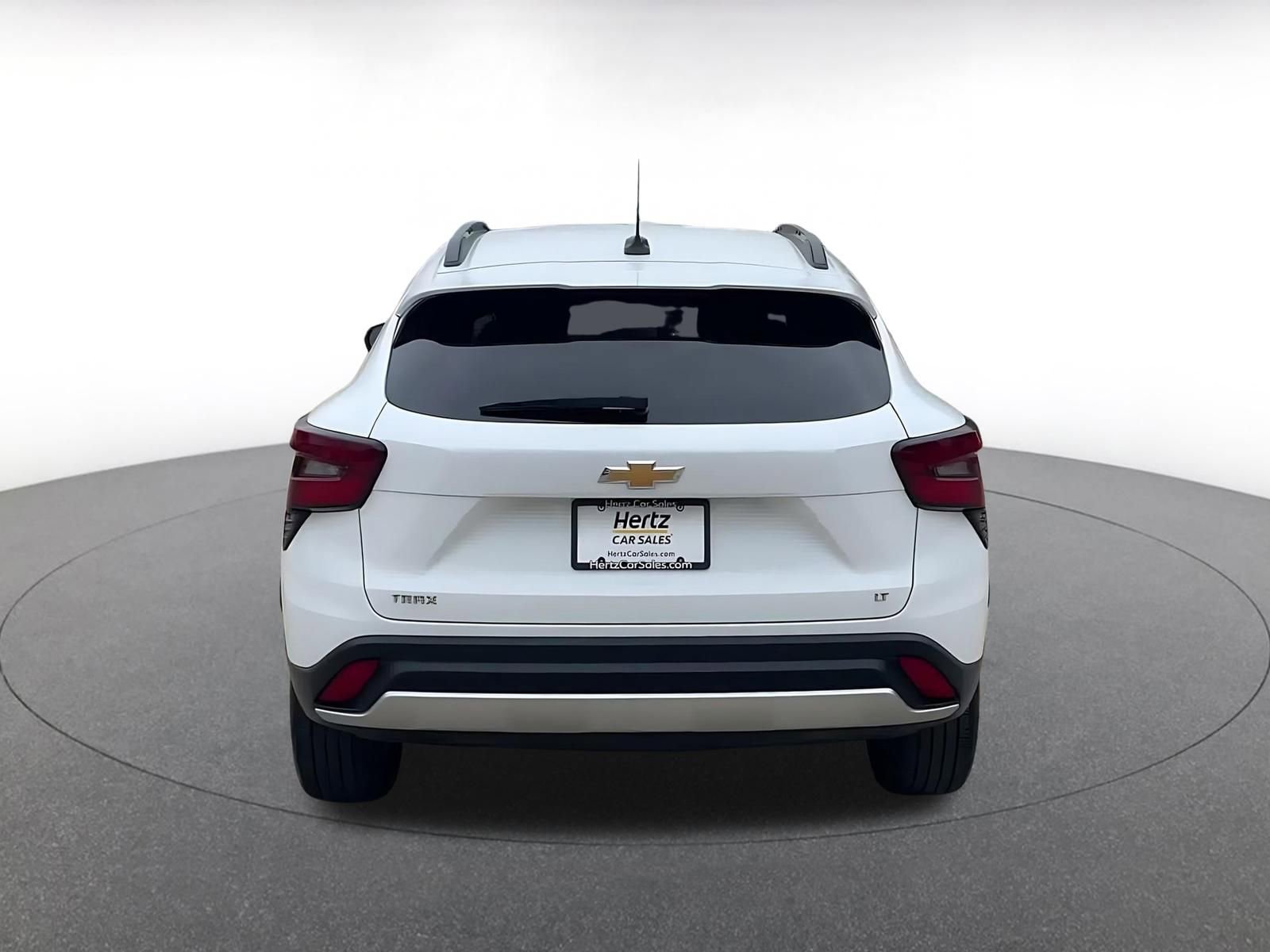 Used 2025 Chevrolet Trax LT w/ LT Convenience Package FWD image 12