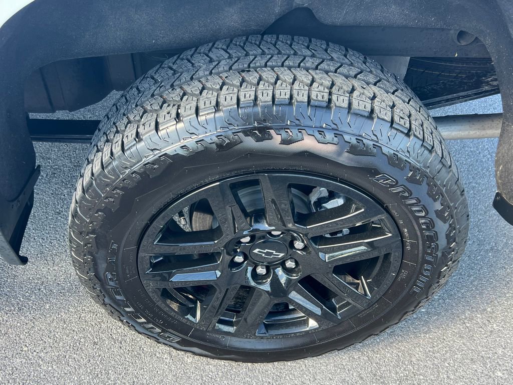Used 2025 Chevrolet Silverado 1500 LT Trail Boss w/ LT Trail Boss Premium Package AWD/4WD image 19