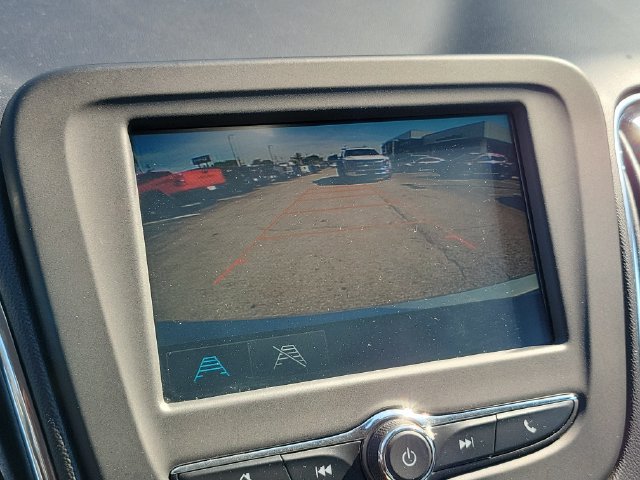 Used 2017 Chevrolet Malibu LT FWD image 24