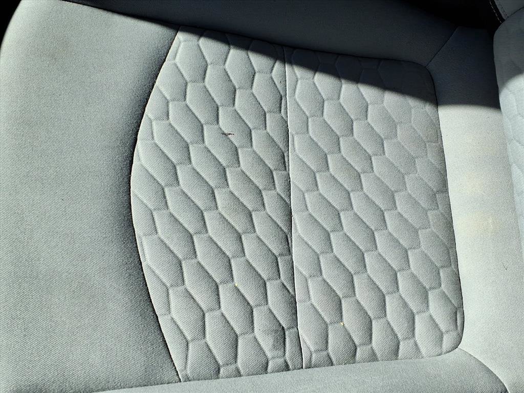 Used 2019 Chevrolet Equinox LS image 25