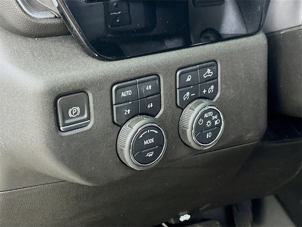 Used 2024 Chevrolet Silverado 1500 LTZ w/ LTZ Premium Package image 18