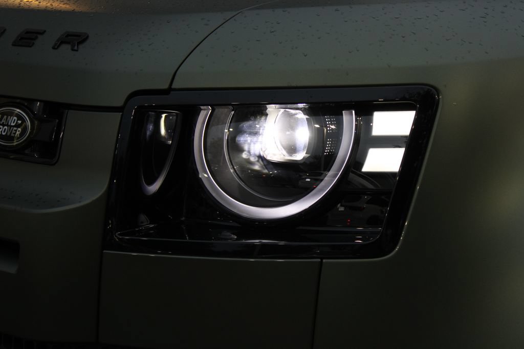 New 2026 Land Rover Defender 110 S AWD/4WD image 29