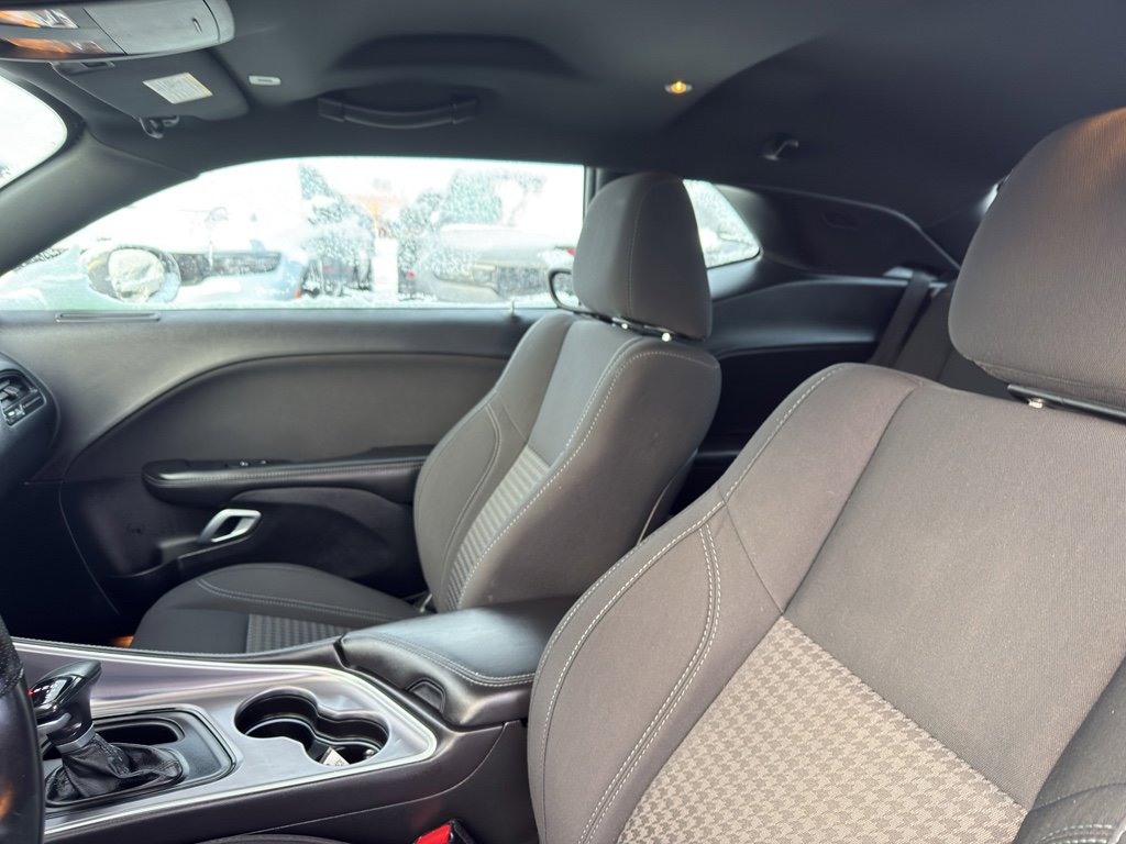 Used 2019 Dodge Challenger SXT w/ Blacktop Package image 25