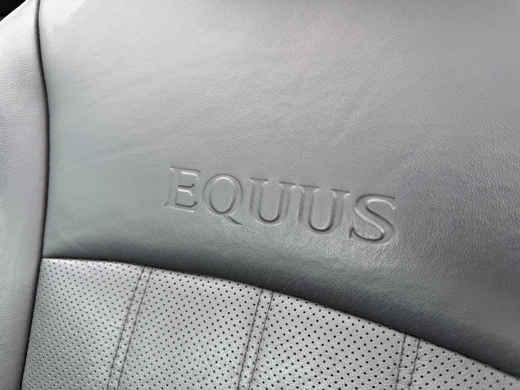 Used 2012 Hyundai Equus Signature image 36