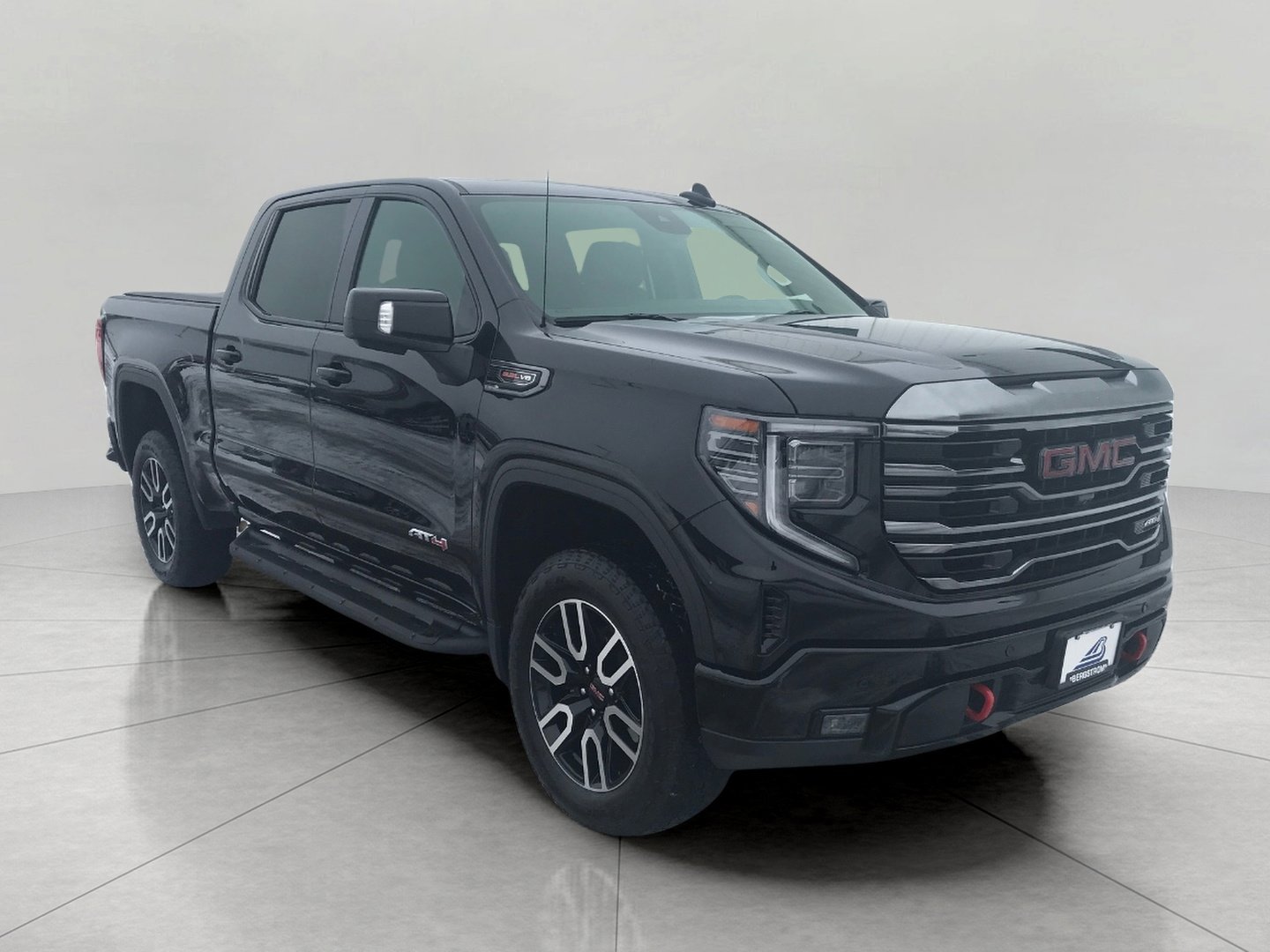Used 2024 GMC Sierra 1500 AT4 w/ AT4 Premium Package AWD/4WD image 1