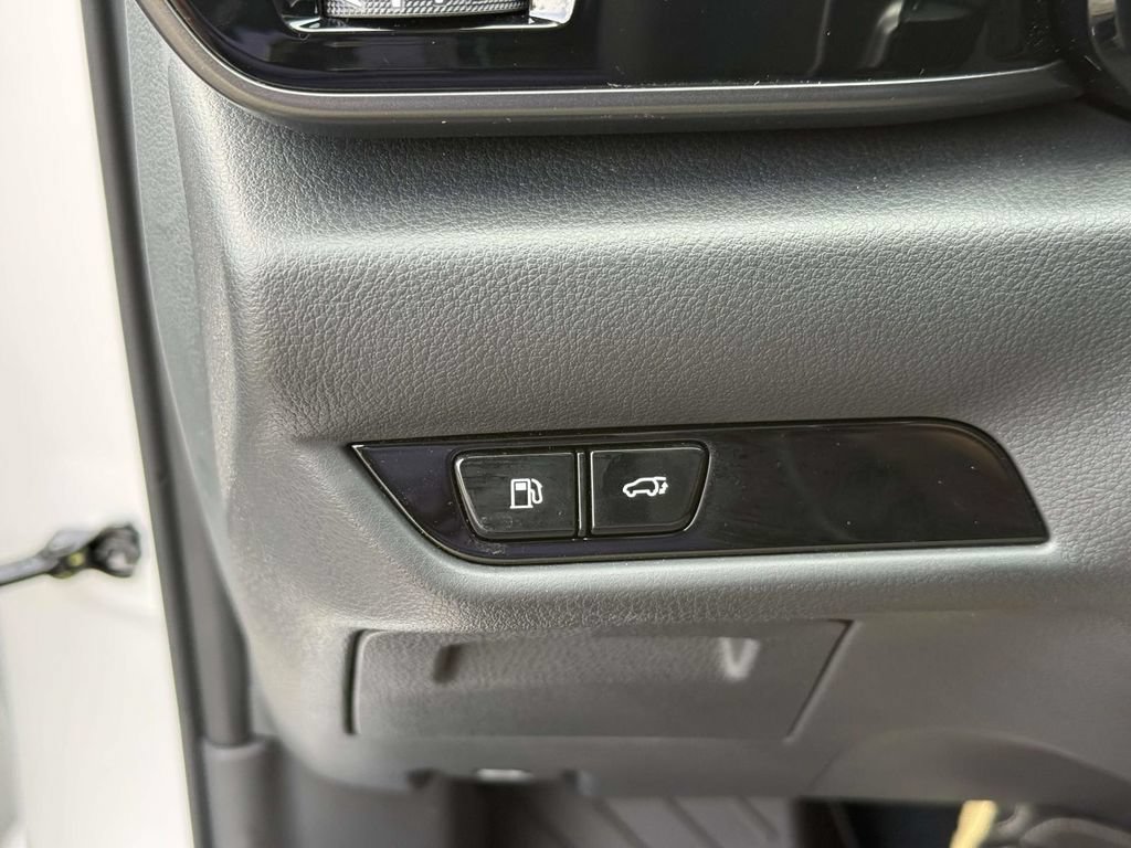 Used 2025 Lexus NX 250 AWD w/ Accessory Package (2T) image 23