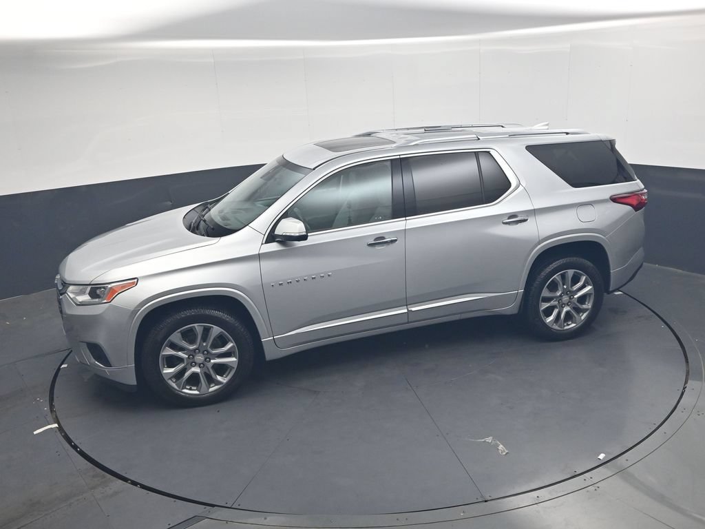 Used 2021 Chevrolet Traverse Premier FWD image 24