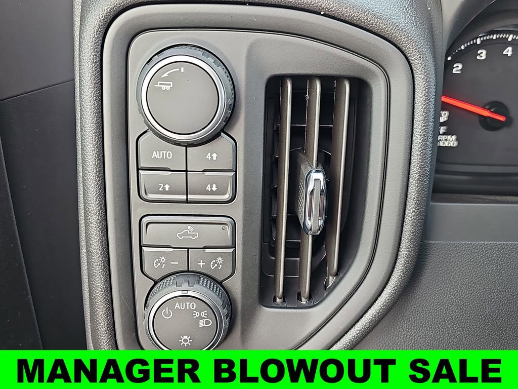 New 2026 Chevrolet Silverado 1500 Custom Trail Boss w/ Turbomax Blackout Package AWD/4WD image 26