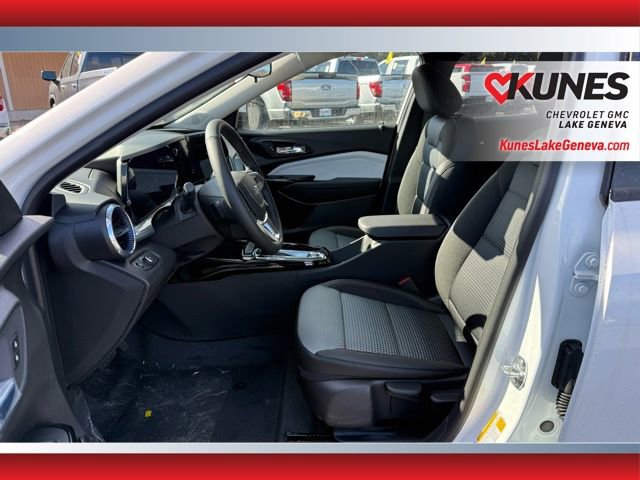 New 2026 Chevrolet Trax LT w/ Driver Confidence Package image 14