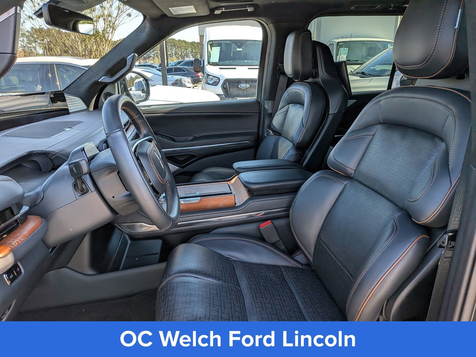 Certified 2025 Lincoln Navigator L Black Label AWD/4WD image 24