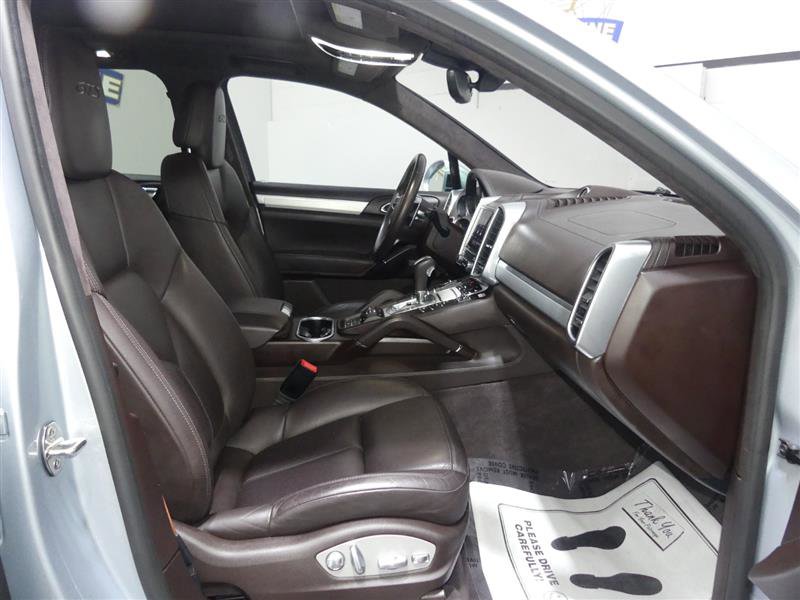 Used 2017 Porsche Cayenne GTS AWD/4WD image 23