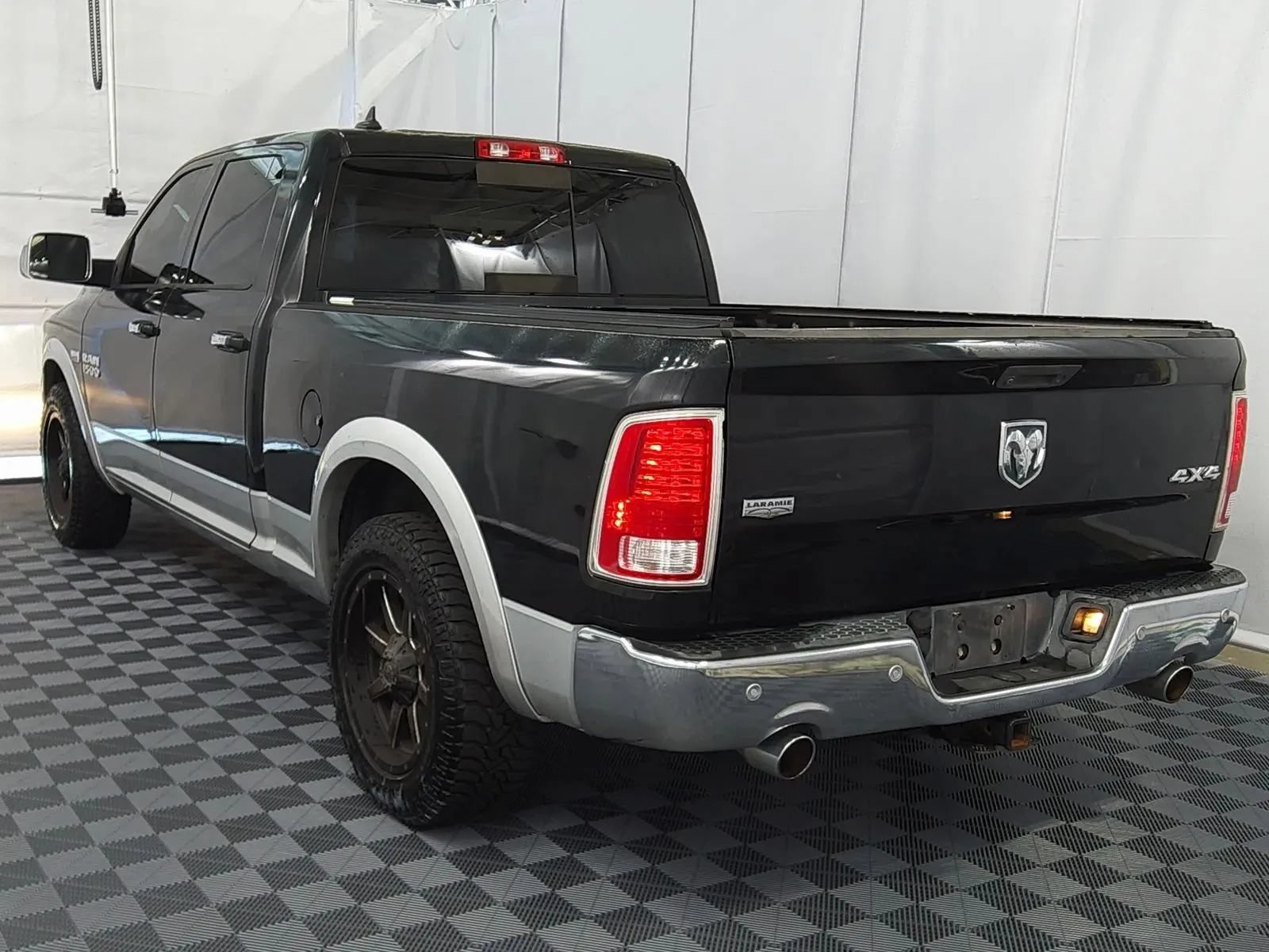 Used 2014 RAM 1500 Laramie w/ Convenience Group AWD/4WD image 5