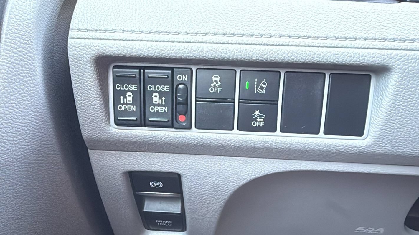 Used 2018 Honda Odyssey EX image 21