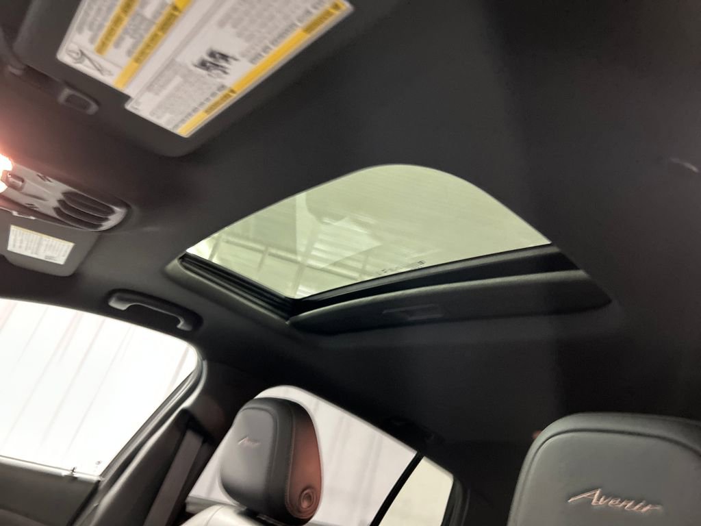 Used 2024 Buick Envista Avenir image 23