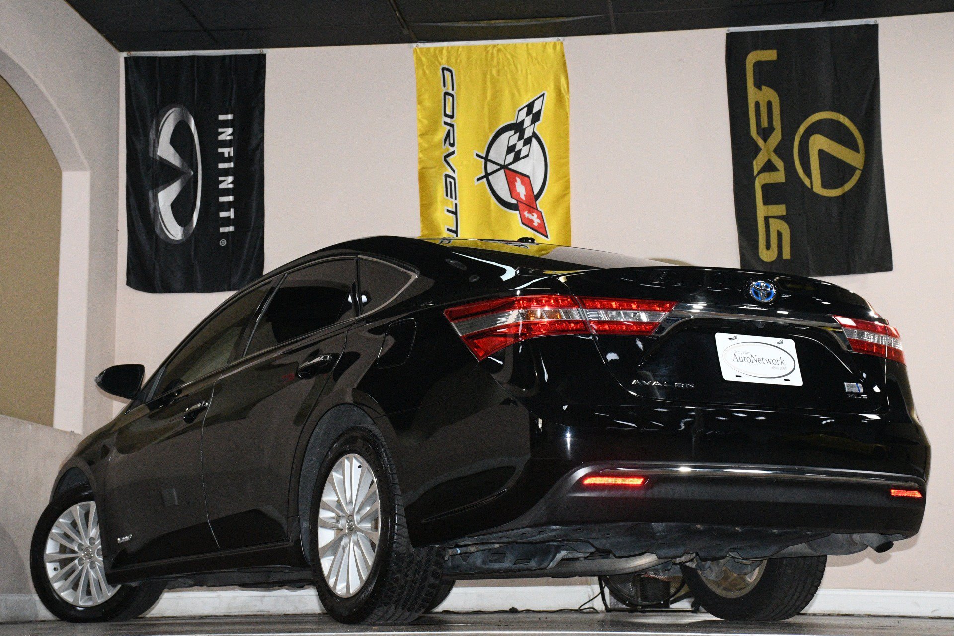 Used 2015 Toyota Avalon XLE Touring FWD image 86