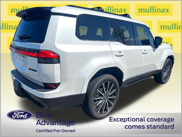 Used 2024 Lexus GX 550 w/ Cold Area Package AWD/4WD image 3