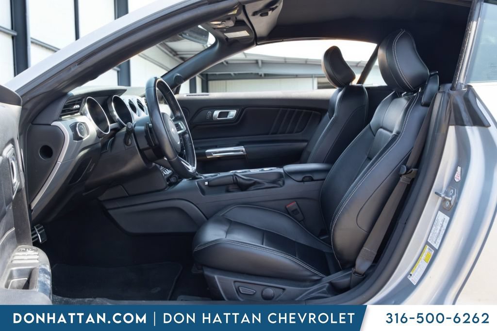 Used 2021 Ford Mustang Premium RWD image 4