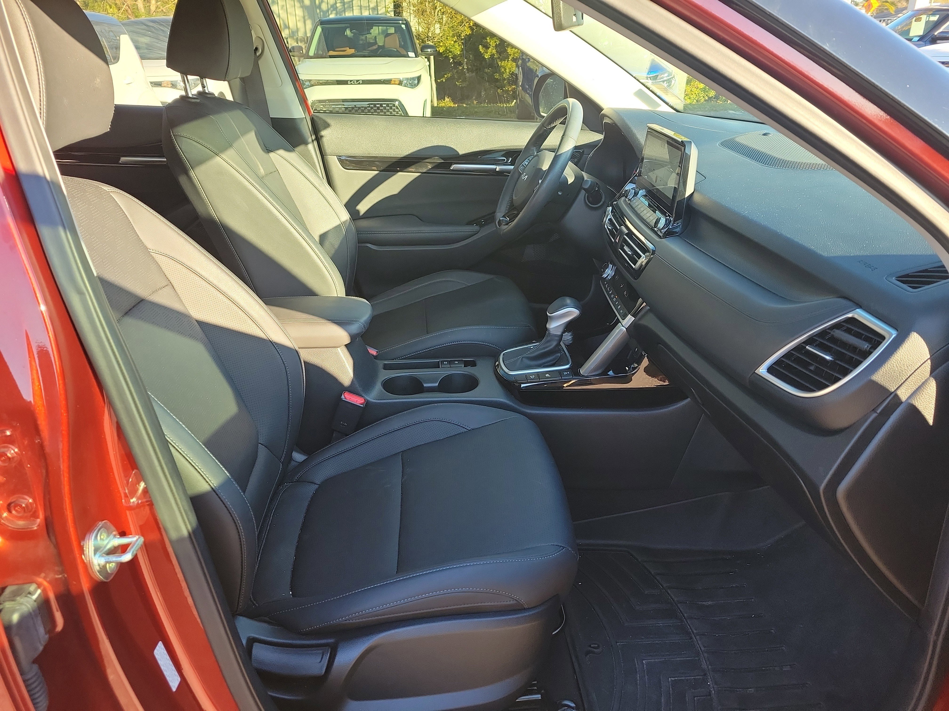 Certified 2022 Kia Seltos SX image 7