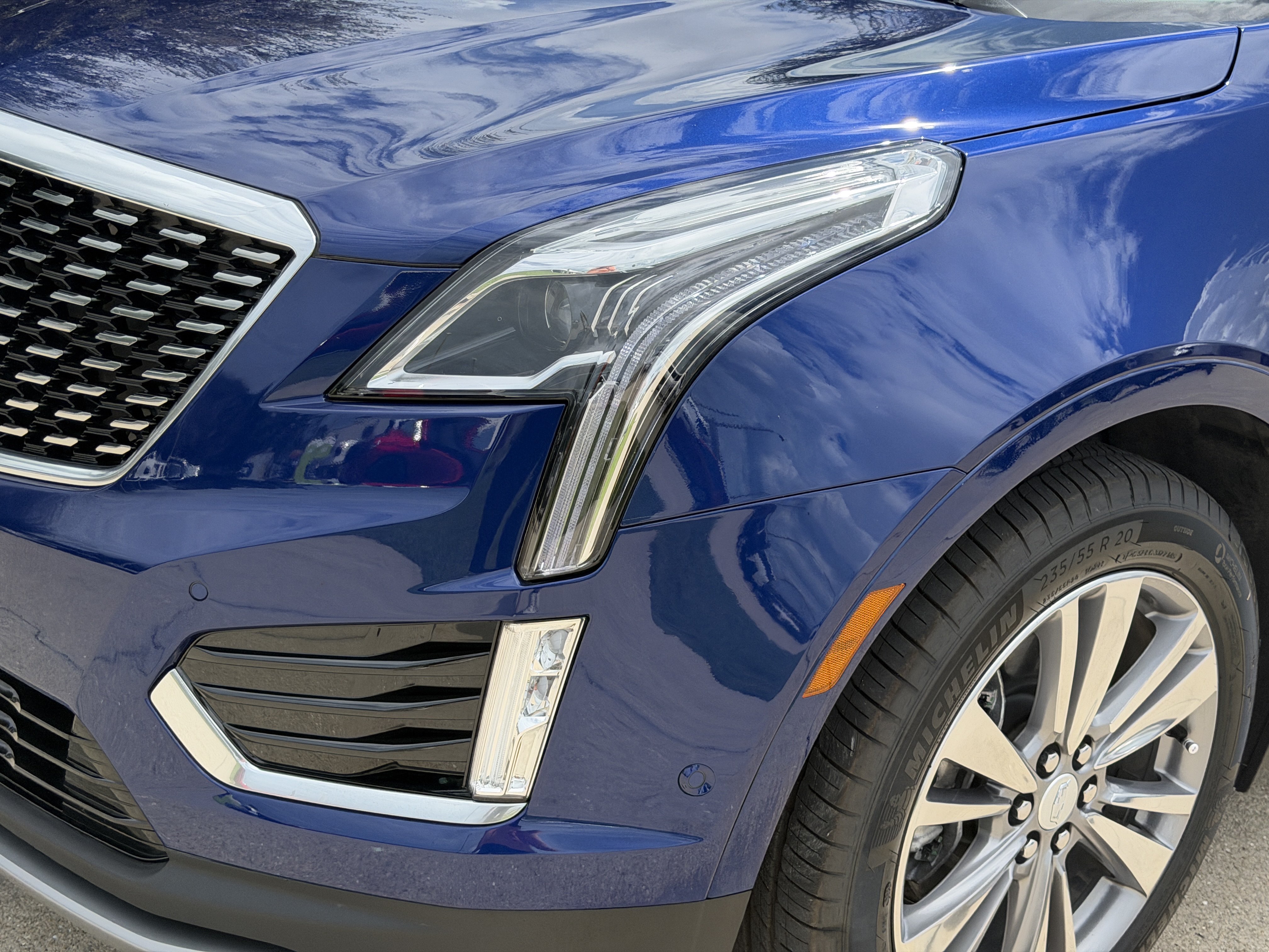 Certified 2026 Cadillac XT5 Premium Luxury w/ Driver Assist Package AWD/4WD image 8