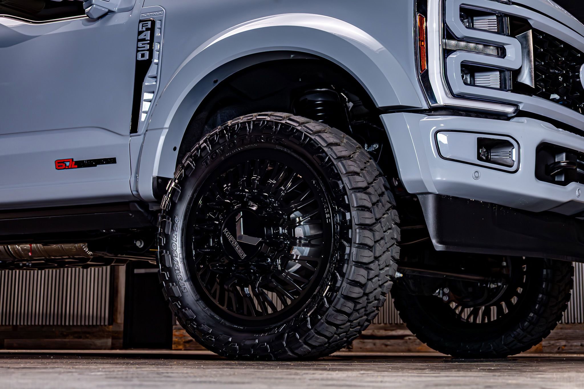 Used 2026 Ford F450 Platinum w/ Platinum Plus Package image 17