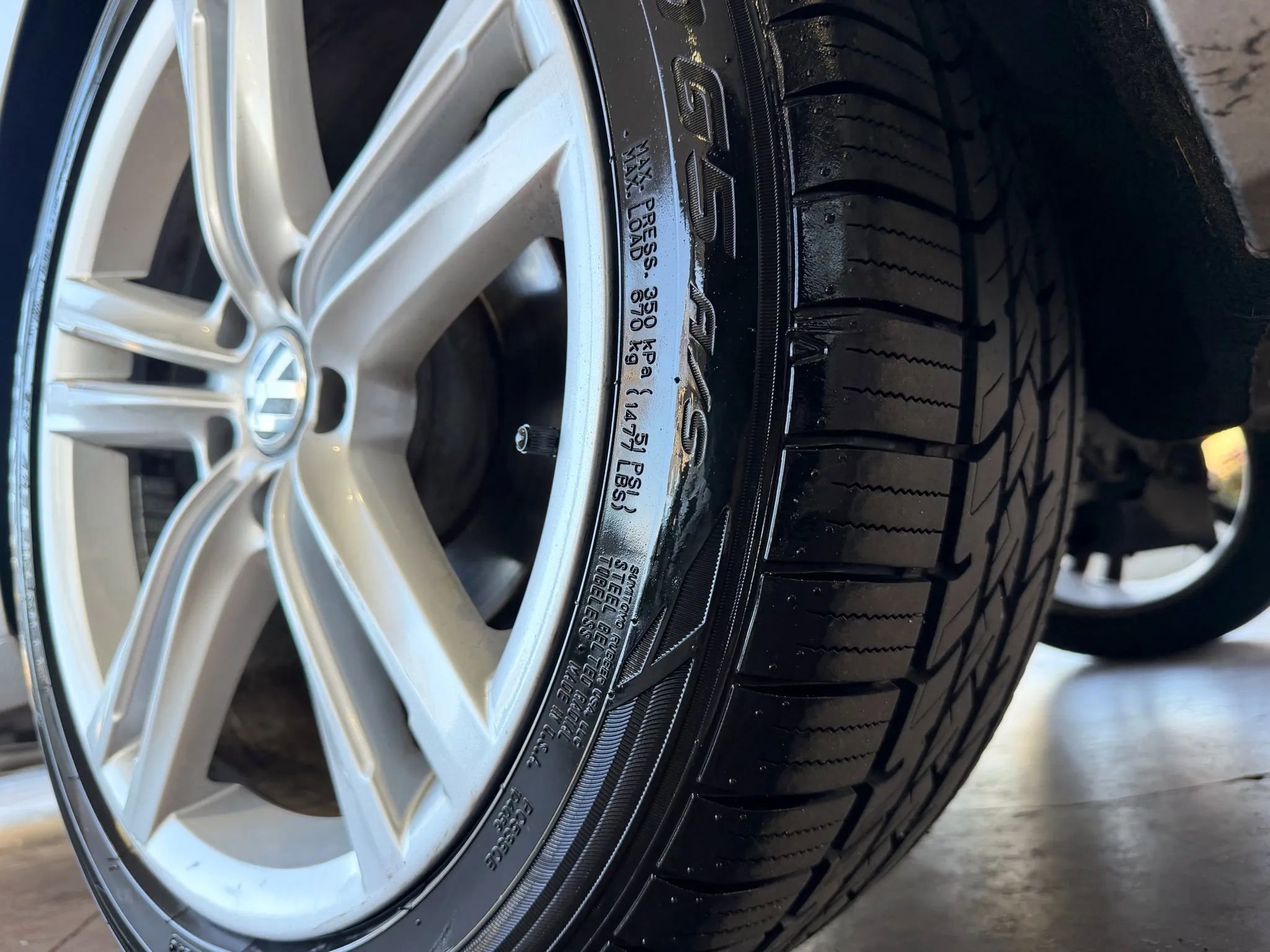 Used 2014 Volkswagen Passat TDI SEL Premium image 24