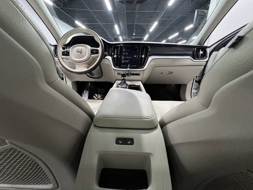 Used 2020 Volvo V60 T5 Cross Country w/ Protection Package Premier image 43