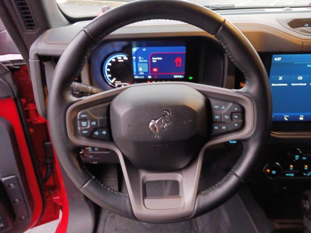 Used 2024 Ford Bronco Badlands image 15