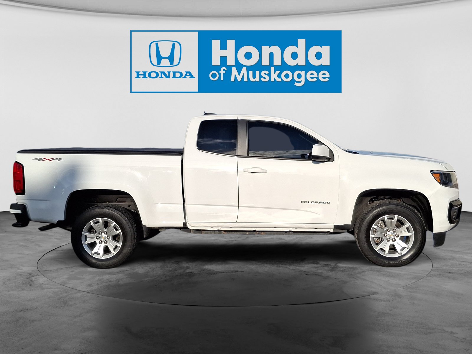 Used 2022 Chevrolet Colorado LT w/ Fleet Safety Package AWD/4WD image 4