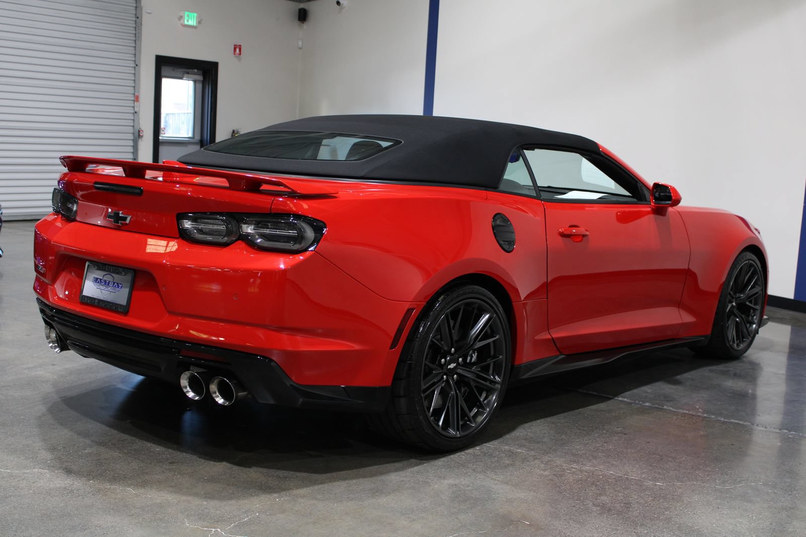 Used 2019 Chevrolet Camaro ZL1 RWD image 14