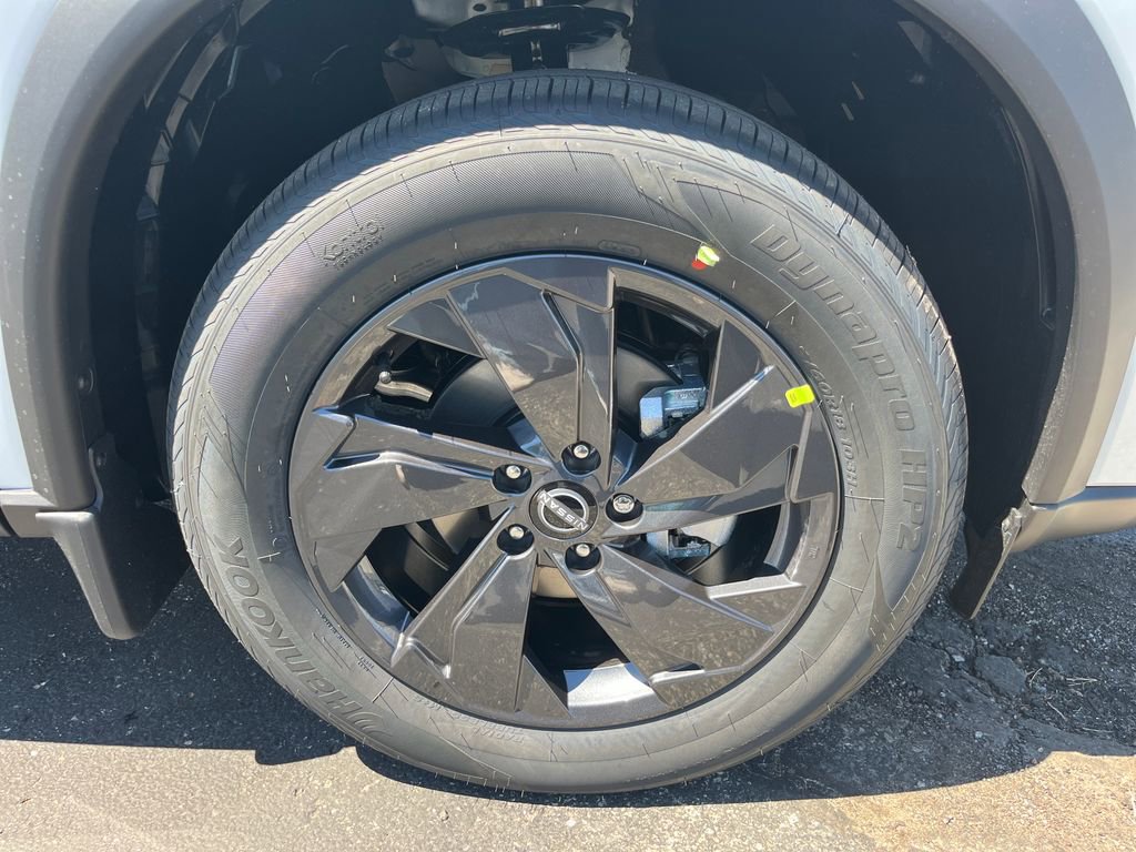 New 2026 Nissan Rogue SV AWD/4WD image 11