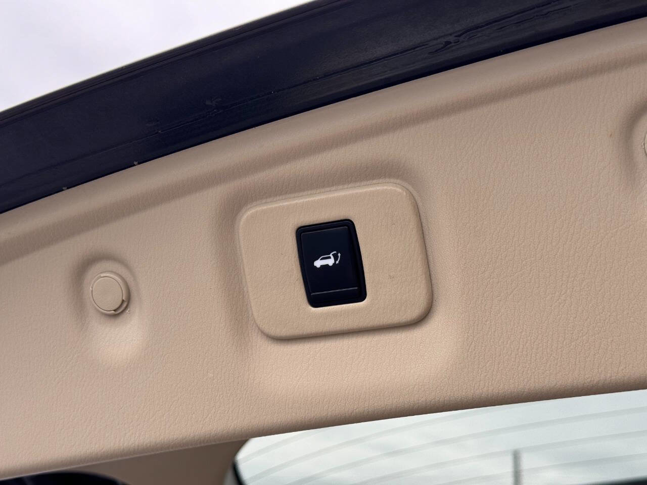 Used 2014 INFINITI QX60 AWD w/ Premium Package image 42