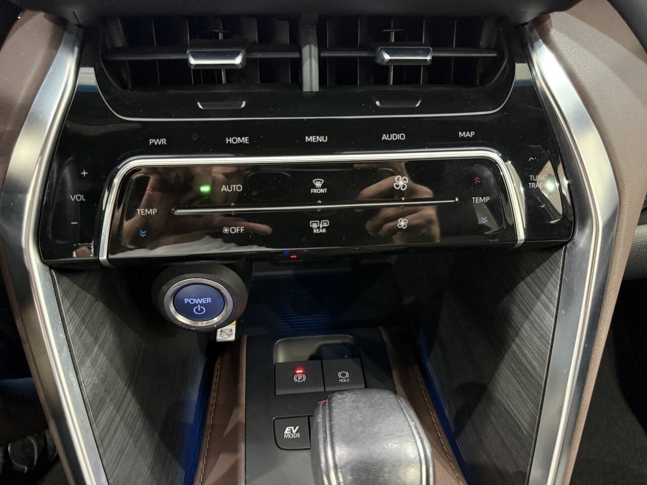 Used 2021 Toyota Venza Limited AWD/4WD image 19