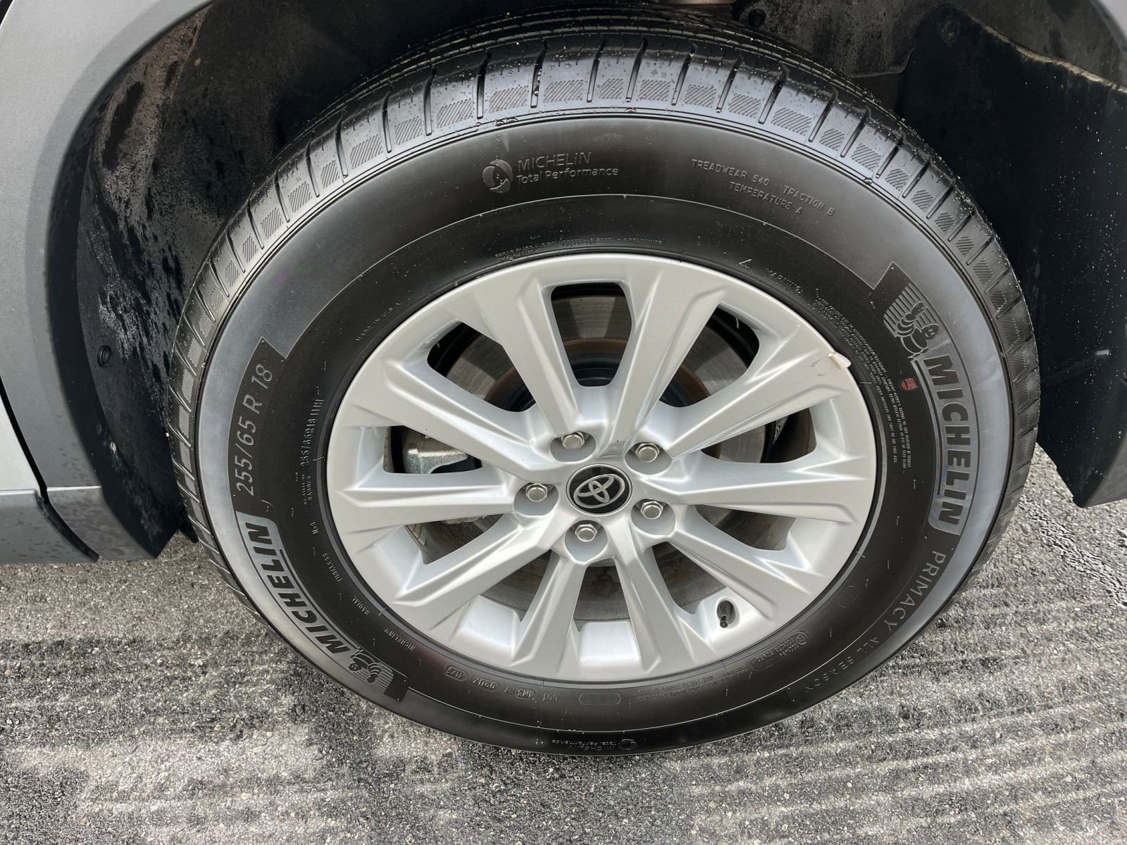 Used 2025 Toyota Grand Highlander FWD image 31