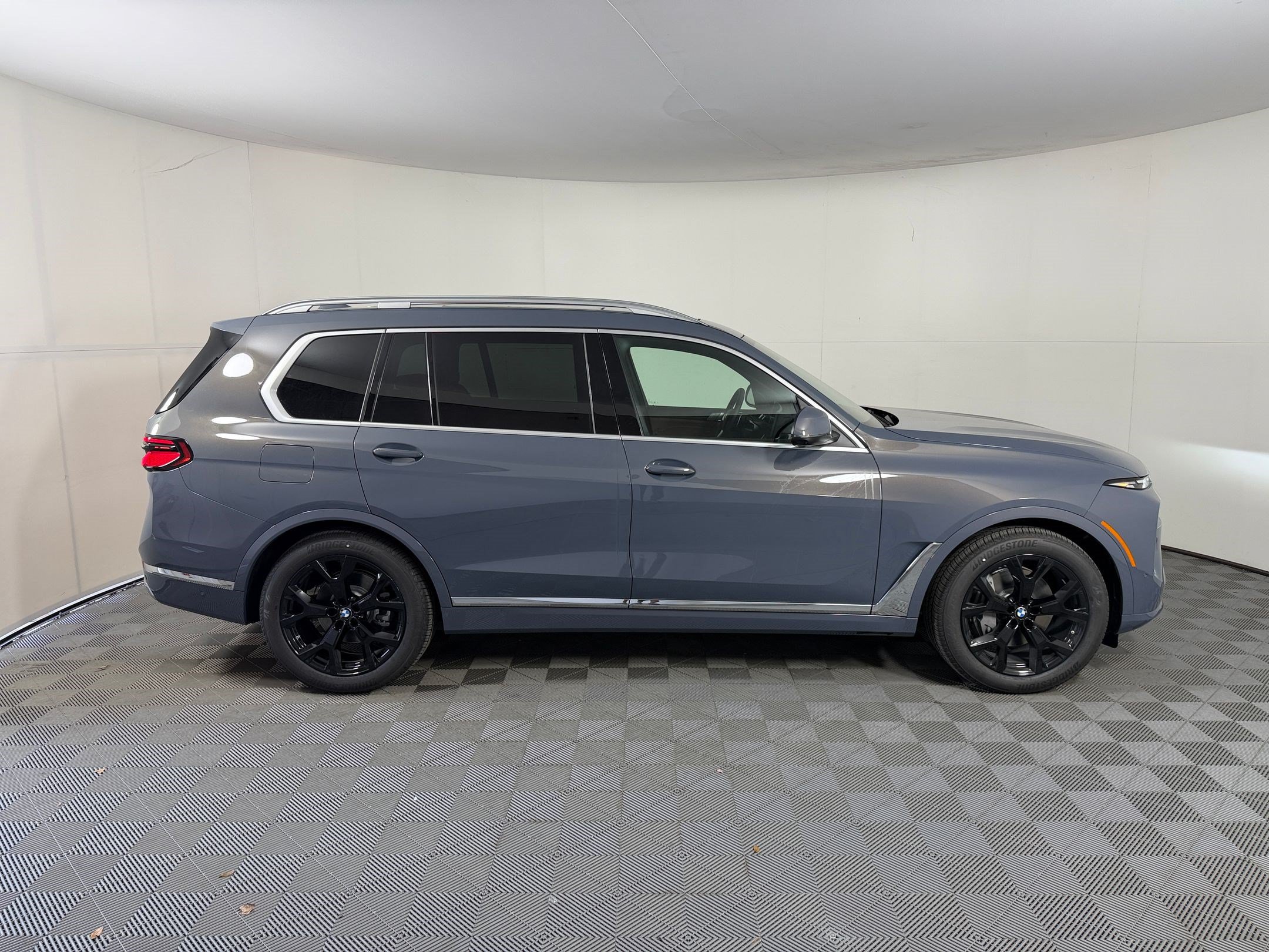 New 2027 BMW X7 xDrive40i w/ Premium Package AWD/4WD image 8