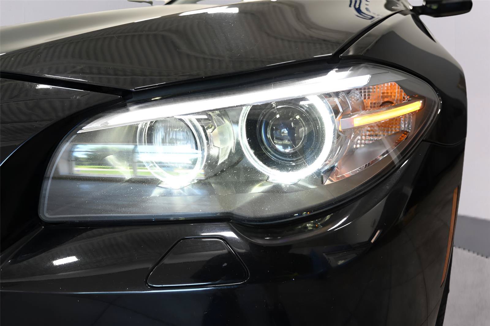 Used 2015 BMW 528i xDrive Sedan AWD/4WD image 33