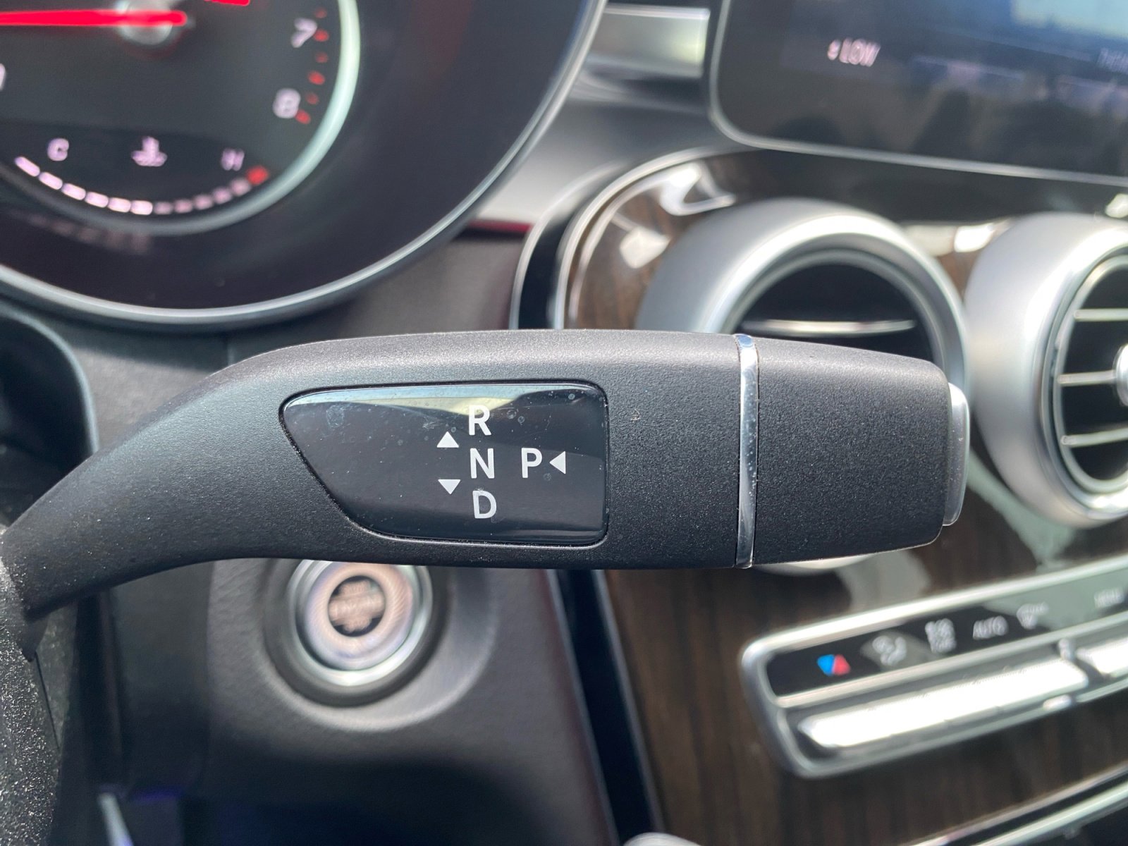 Used 2022 Mercedes-Benz GLC 300 image 22