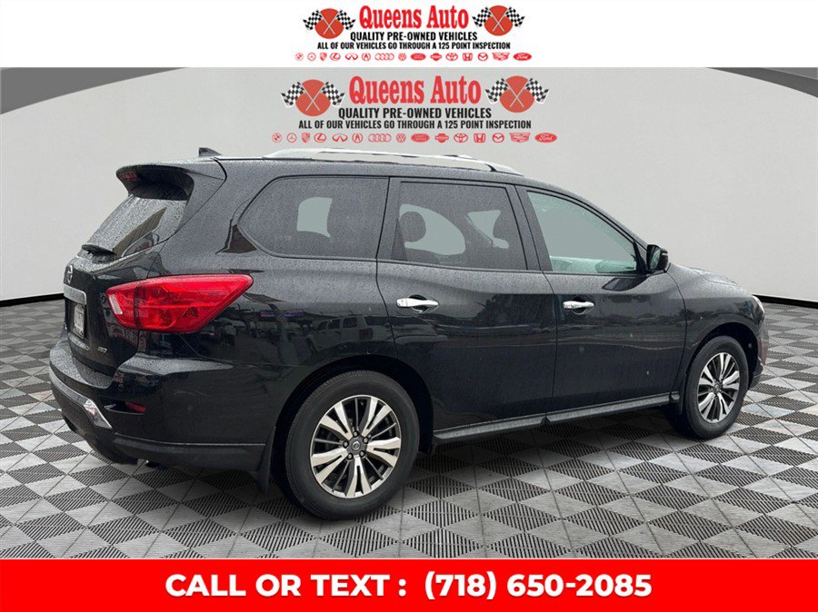 Used 2019 Nissan Pathfinder S AWD/4WD image 7