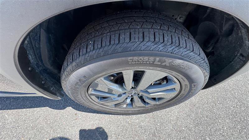 Used 2024 Nissan Pathfinder SV AWD/4WD image 26