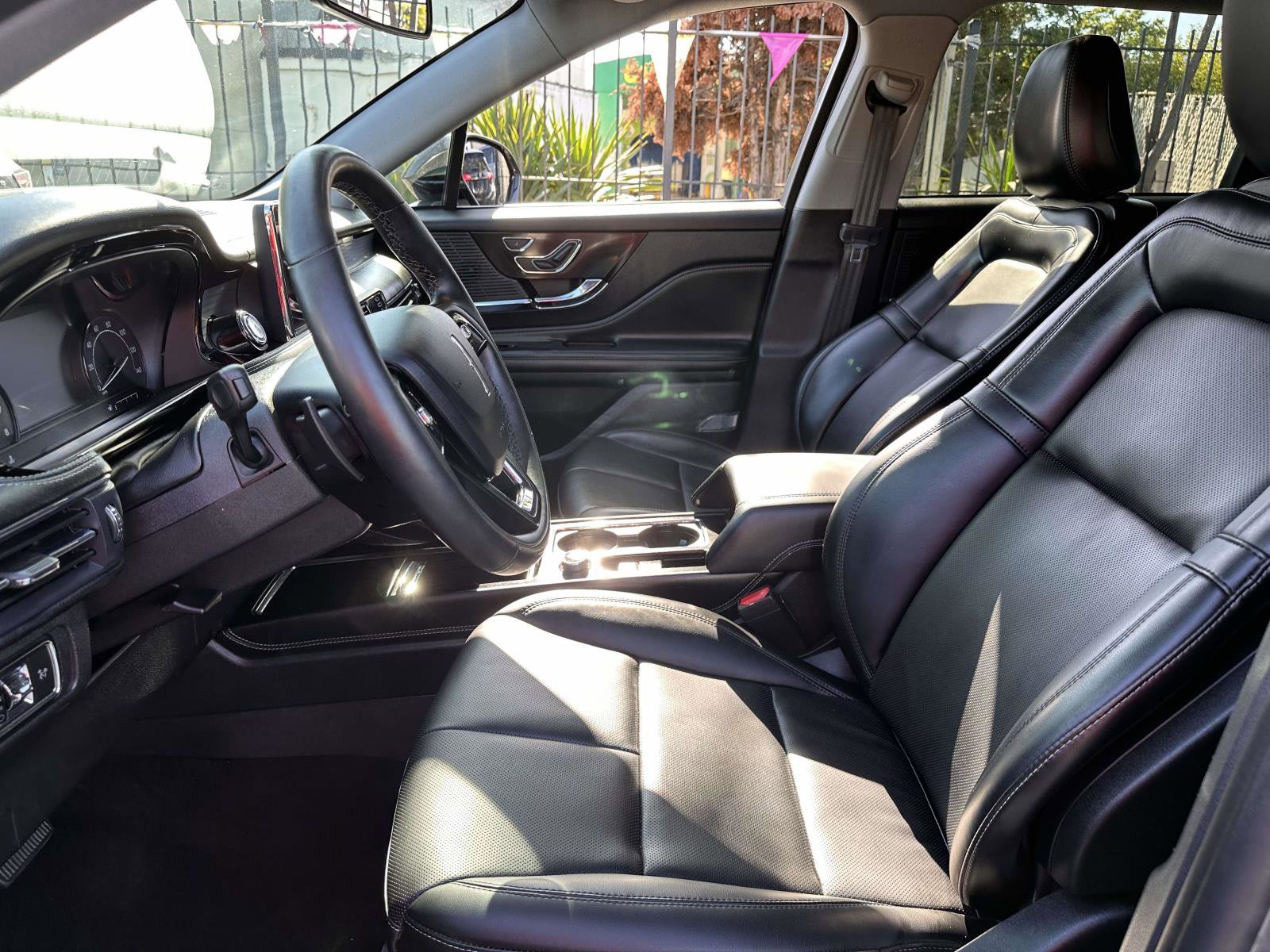 Used 2022 Lincoln Corsair AWD w/ Equipment Group 101A image 15