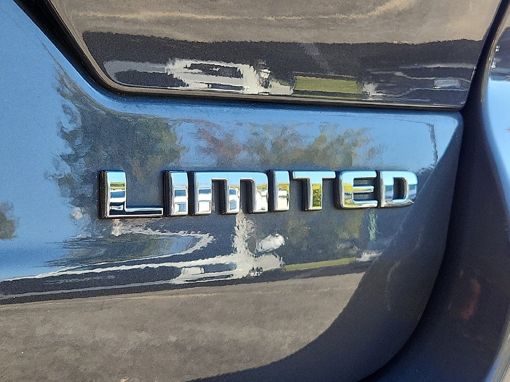 Used 2024 Jeep Grand Cherokee Limited AWD/4WD image 34