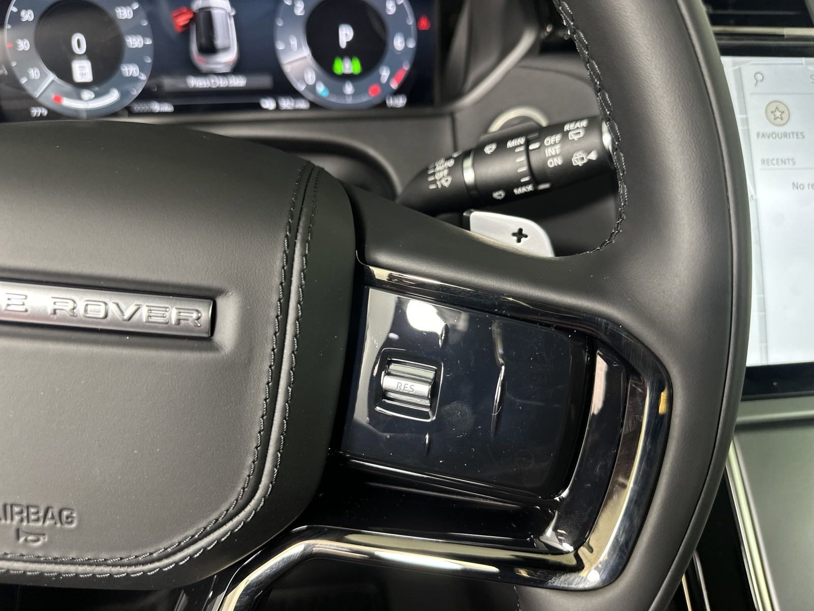 Certified 2025 Land Rover Range Rover Velar S image 27