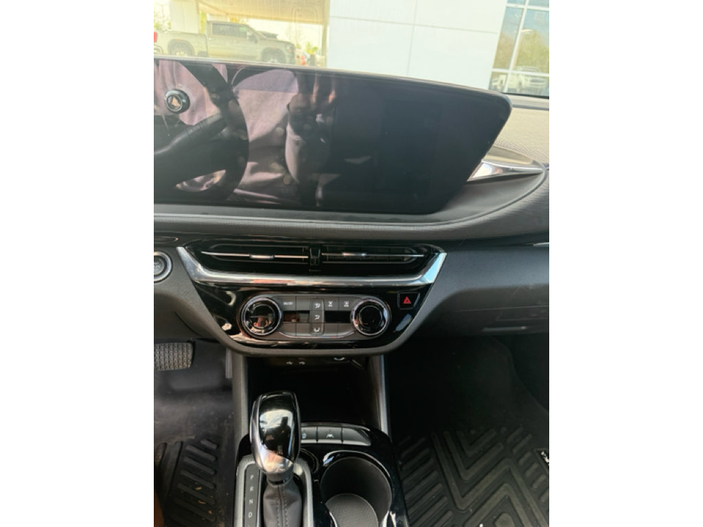 Used 2025 Buick Envista Sport Touring image 7