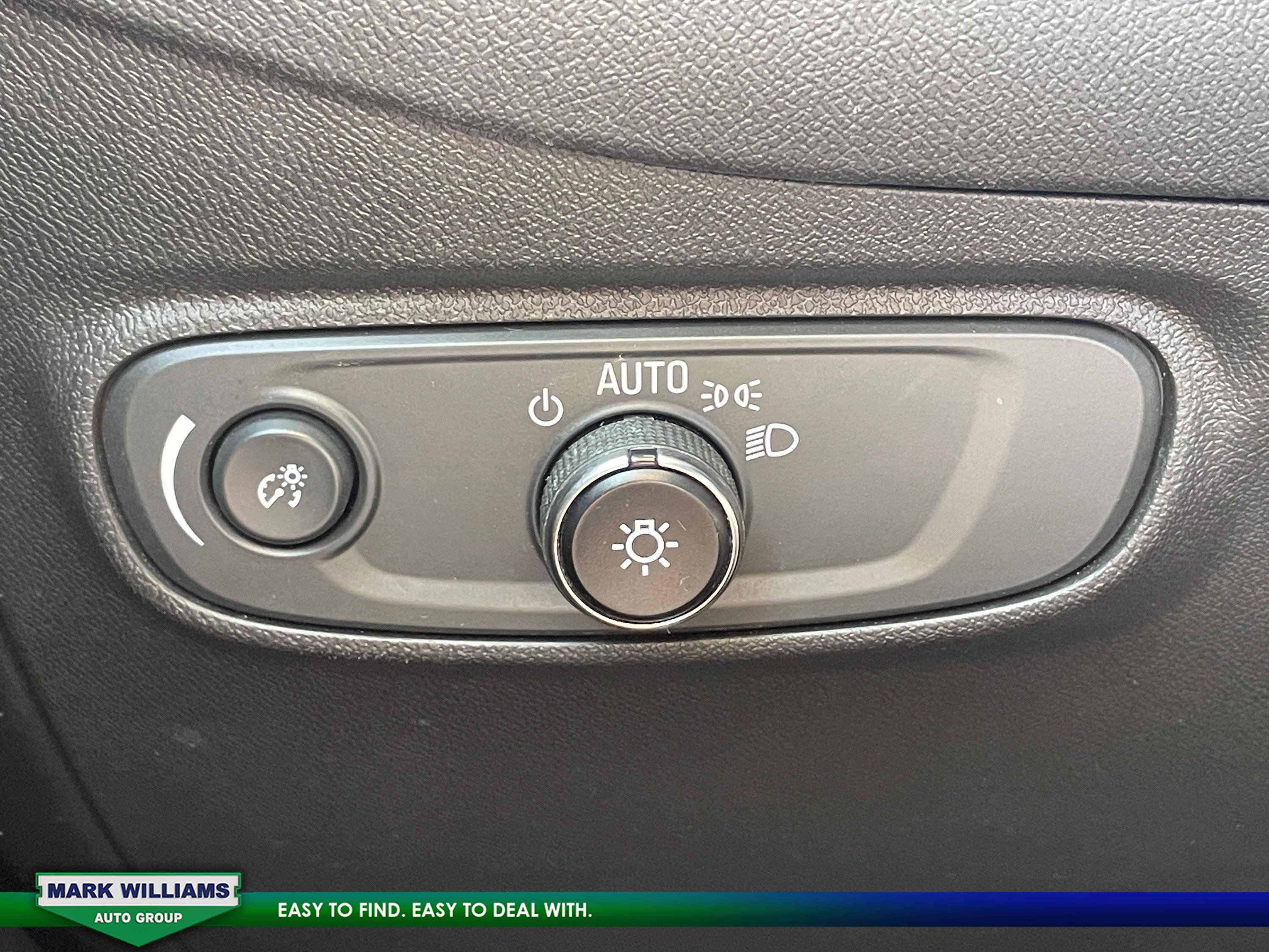 Used 2023 Chevrolet Equinox RS w/ LPO, Floor Liner Package image 25