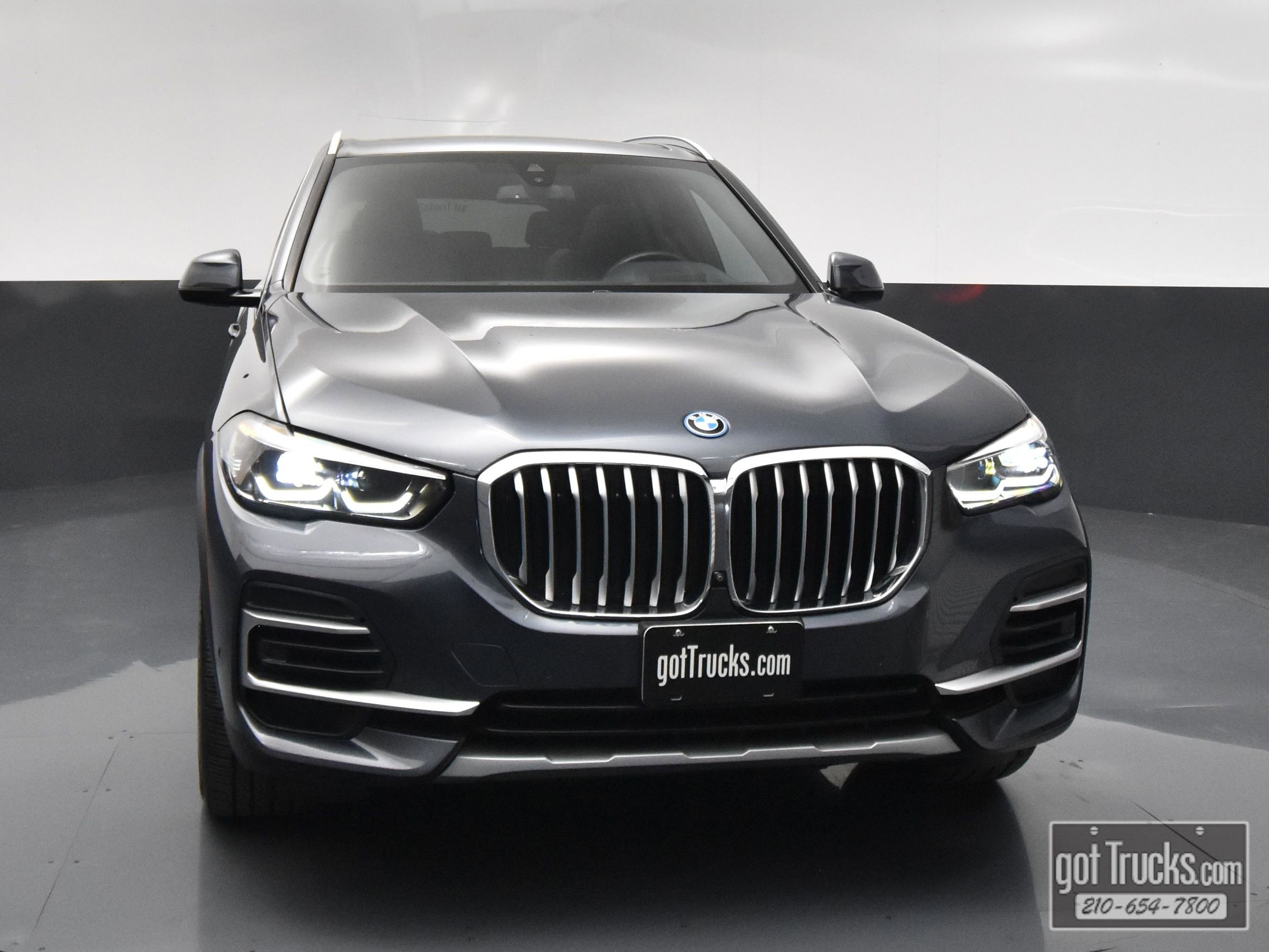 Used 2022 BMW X5 xDrive45e w/ Climate Comfort Package AWD/4WD image 46