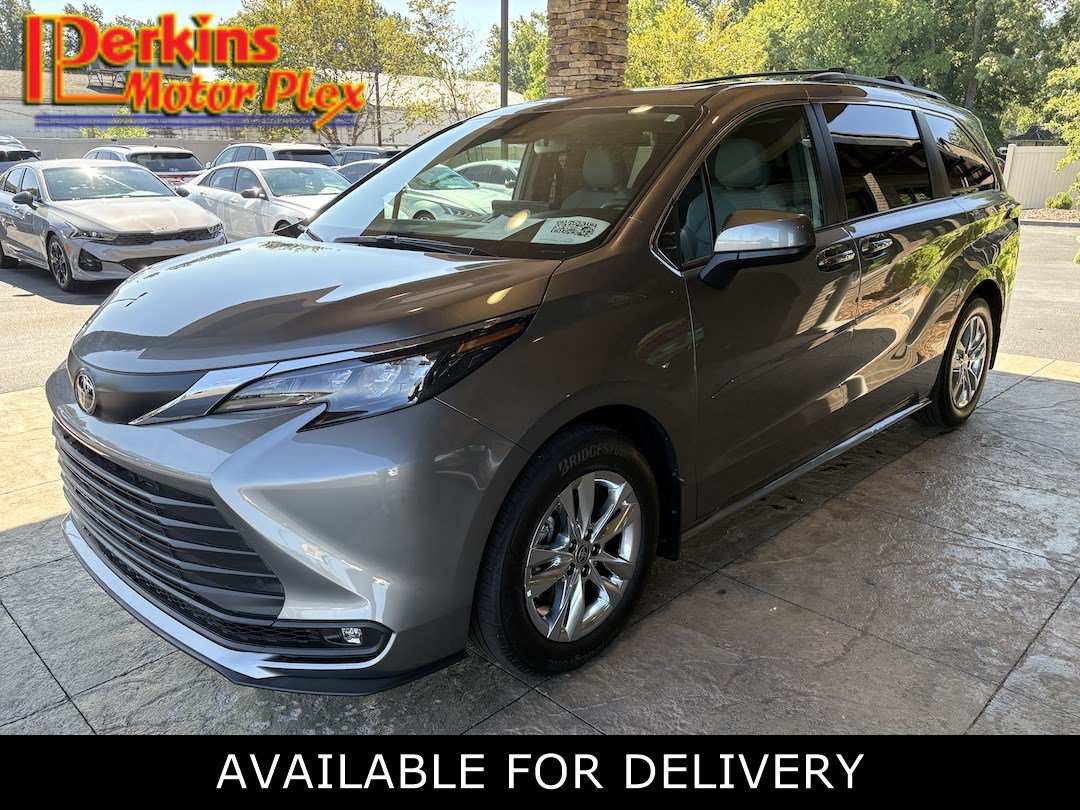 Used 2026 Toyota Sienna XLE