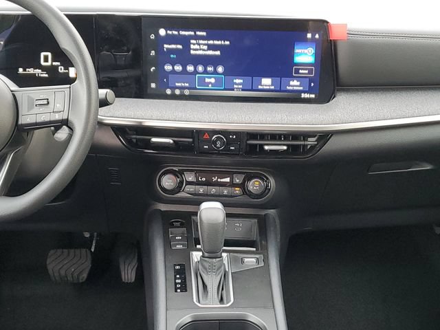 New 2026 Nissan Kicks SV w/ Cold Weather Package FWD image 23