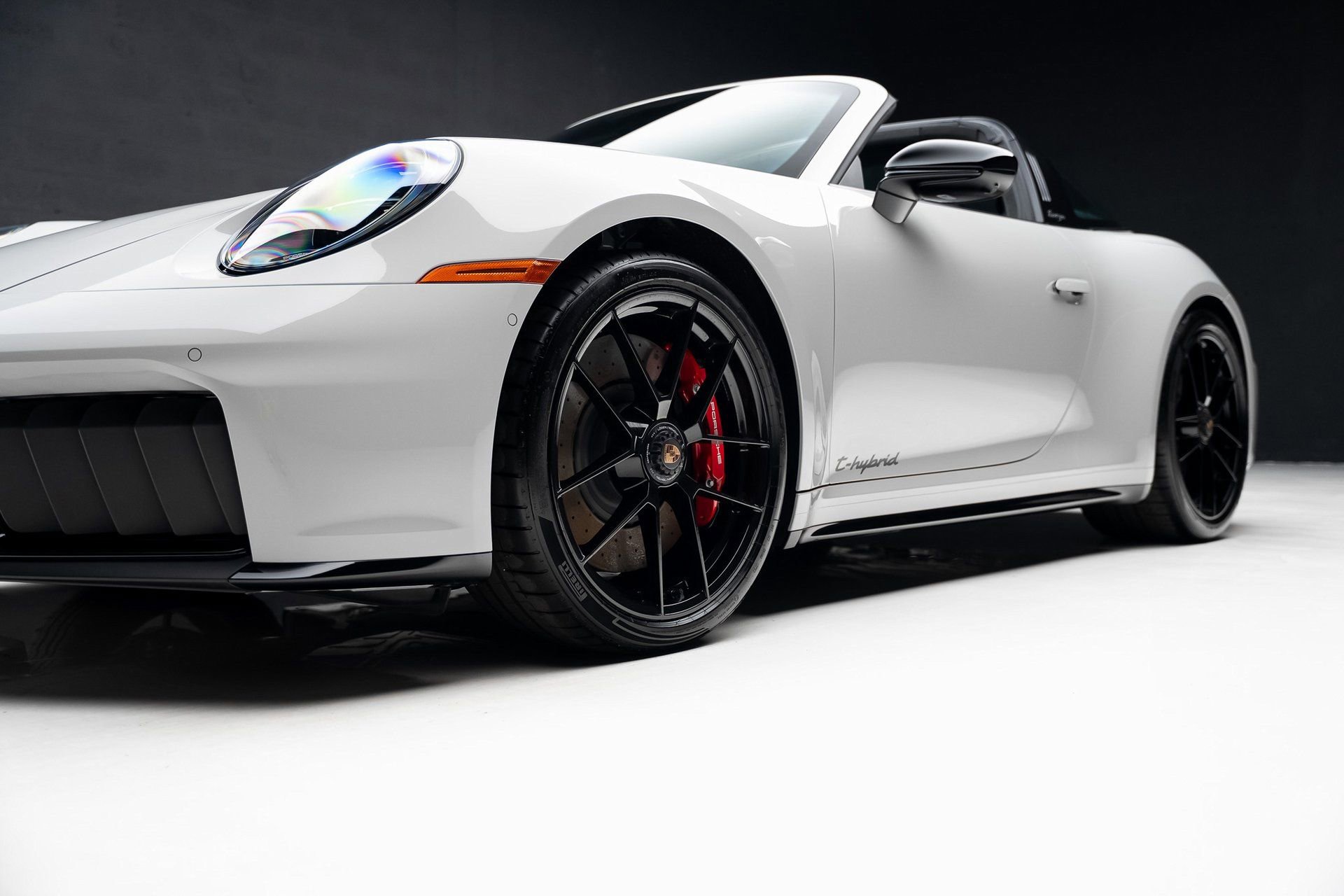 Used 2025 Porsche 911 Targa 4 GTS w/ Premium Package image 77