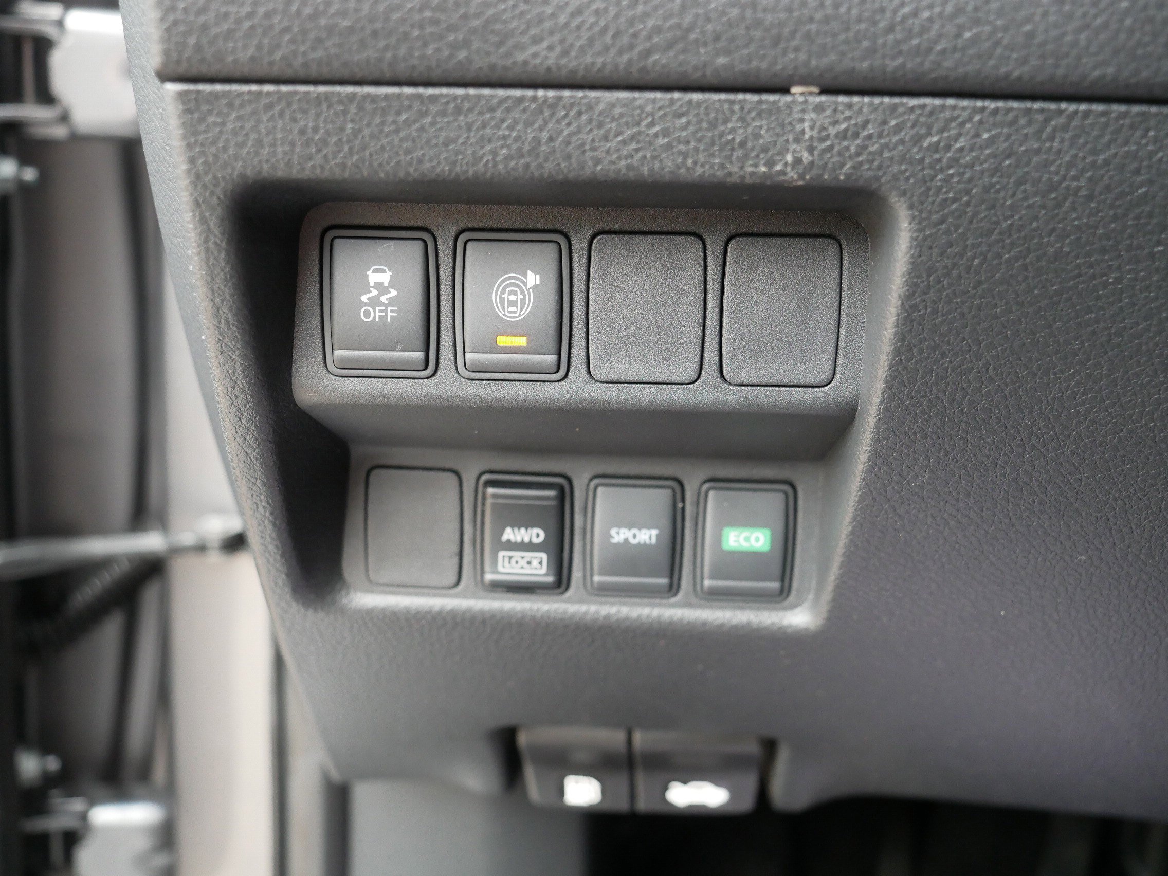 Certified 2017 Nissan Rogue SV AWD/4WD image 26