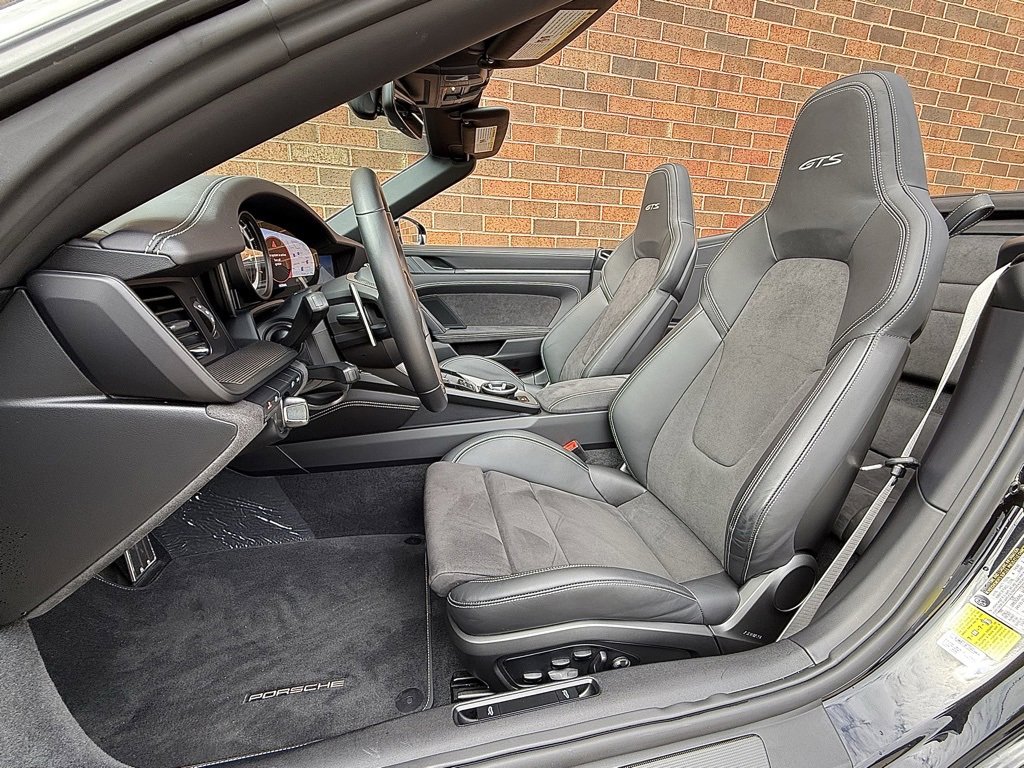 Certified 2023 Porsche 911 Carrera GTS image 5