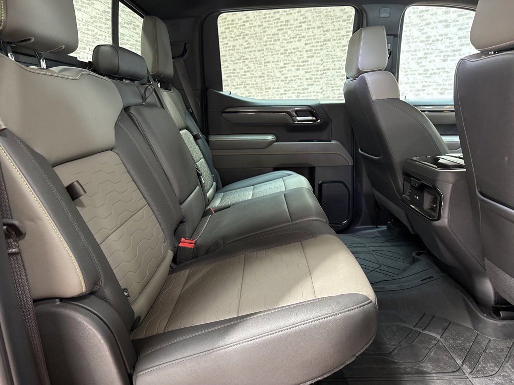 Used 2023 Chevrolet Silverado 1500 ZR2 w/ Technology Package image 16